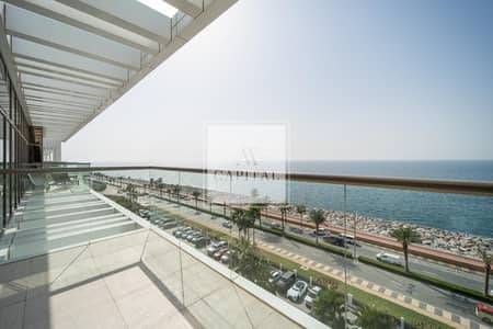 2 Bedroom Apartment for Rent in Palm Jumeirah, Dubai - Full Sea View | 2 BR+Maids Room | Prime Location
