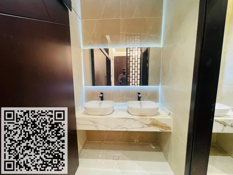 14 733ae184-50fc-47df-9da2-ad87485d321f. jpg