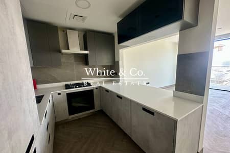 1 Bedroom Flat for Sale in Jumeirah Village Circle (JVC), Dubai - Burj Al Arab Views | Huge Layout | Location