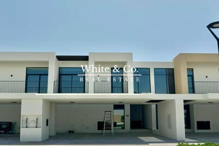 3 Bedroom Townhouse for Rent in Dubai South, Dubai - Single Row | 6 Cheque Option | Balcony