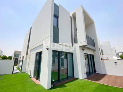 4 Bedroom Townhouse for Rent in Dubailand, Dubai - Unfurnished | Upgraded | Fully Landscaped