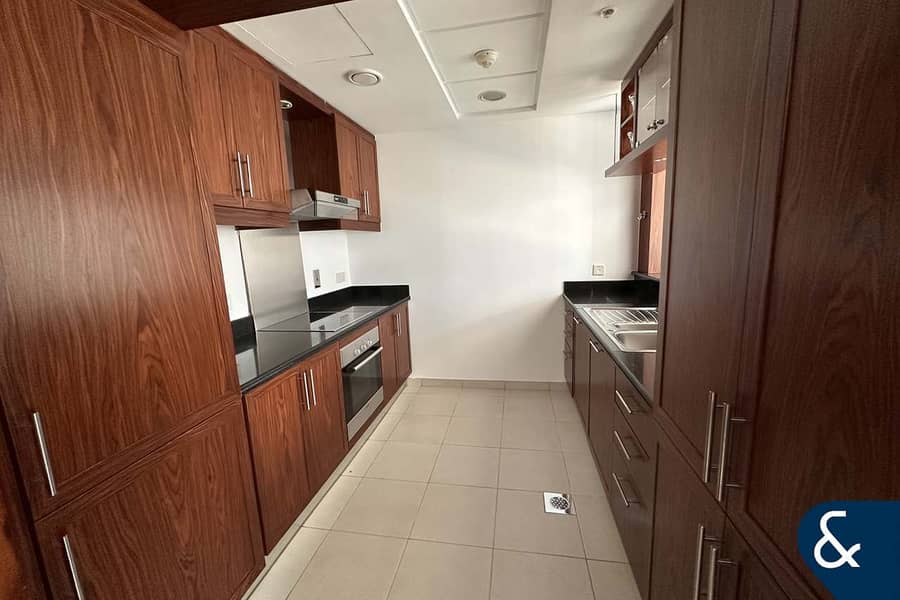 位于迪拜市中心，豪华公寓区，三号公寓大楼 1 卧室的公寓 135000 AED - 12006091