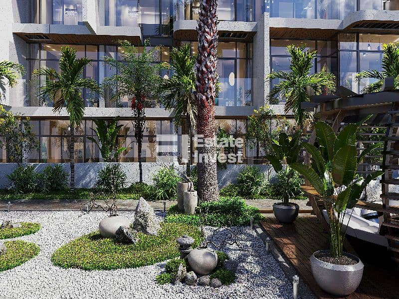 14 Floarea Vista Outdoor Area 1. jpg