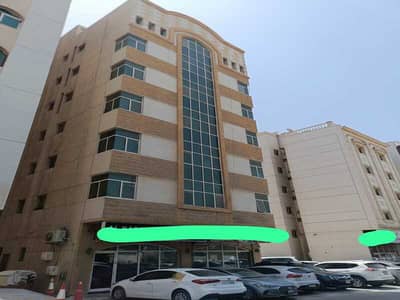 مبنی تجاري  للبيع في المصلى، الشارقة - ءيب. jpg