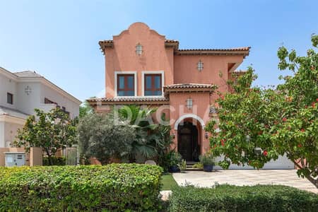 5 Bedroom Villa for Sale in Jumeirah Golf Estates, Dubai - Prime Location | Golf and Sunset View | Vacant