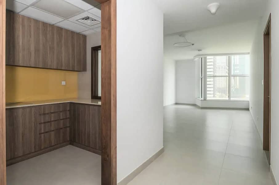 3 KITCHEN + HALL. PNG