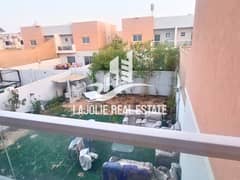 فیلا في السمحة 3 غرف 1950000 درهم - 12006887