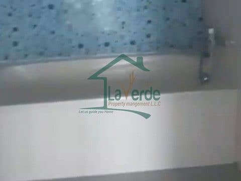 11 cdb1e8b586d24af497368d75190b9d06. jpg