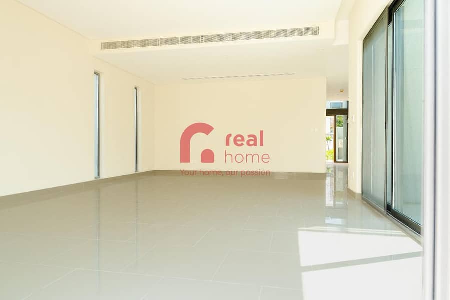 3 60d0107d-ba12-44f8-8155-1bb05ba72db2 - Copy. jpg