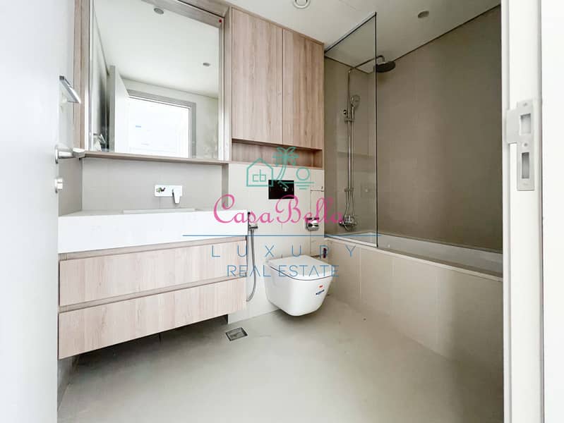 3 1BR bath. jpg