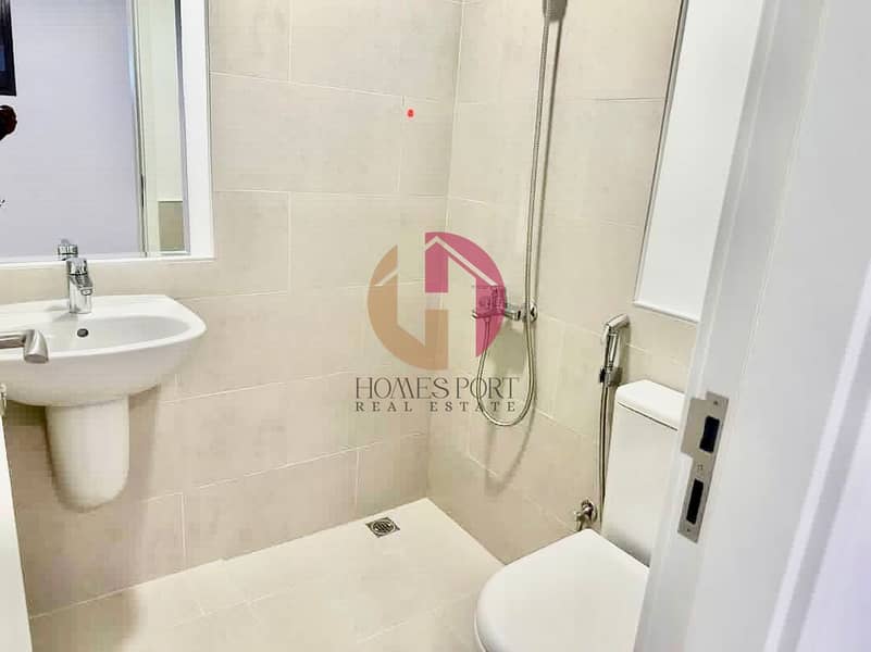 16 BATHROOM 3. jpeg