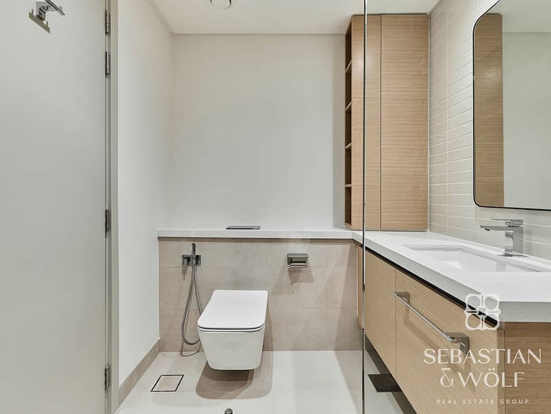 19 Washroom 5. jpg