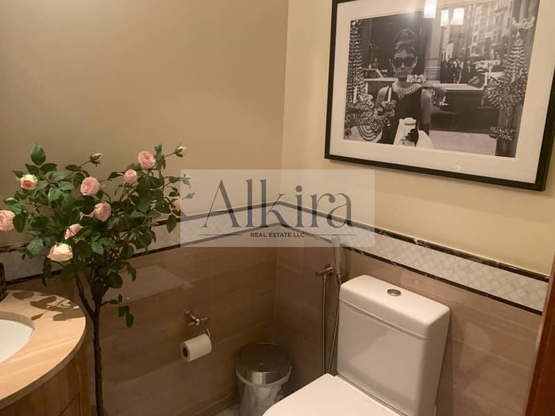 10 Guest Toilet. jpg
