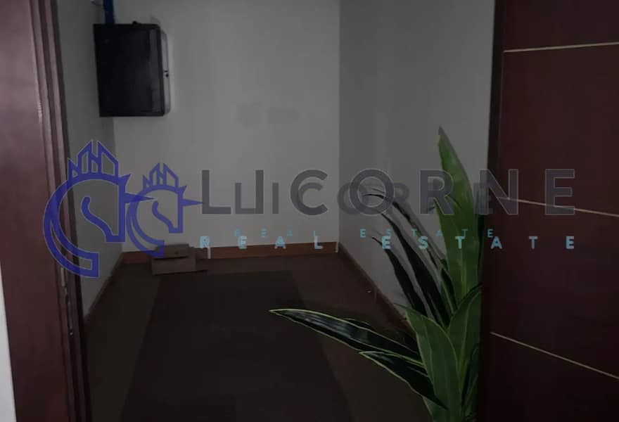 8 14487032-0d582o. jpg