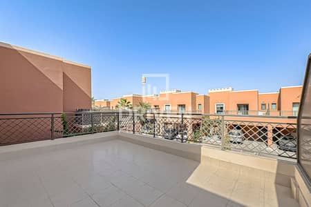 فلیٹ 4 غرف نوم للايجار في ربدان، أبوظبي - شقة في فلل الشاطئ،ربدان 4 غرف 255000 درهم - 12010505