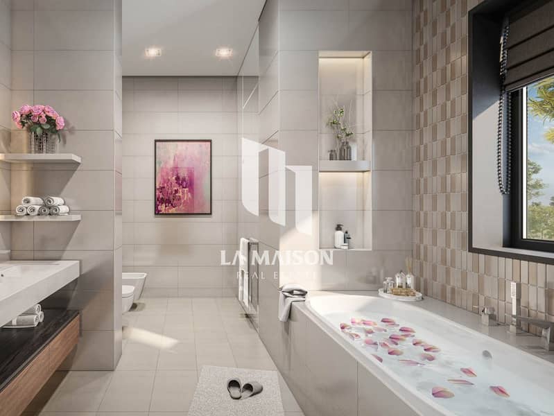 9 4G bathroom. jpg