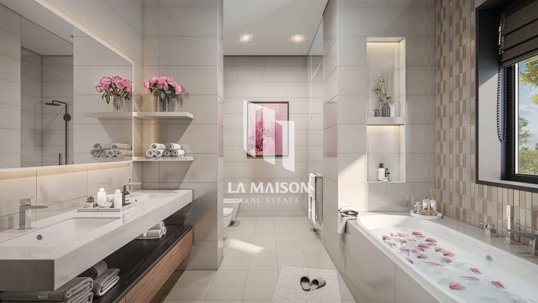 9 4G bathroom. jpg