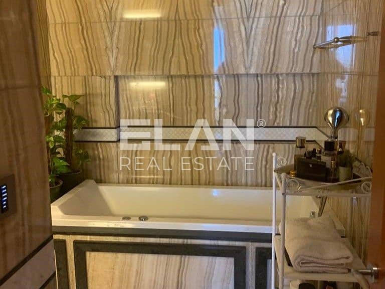 7 Bathroom Looking at Jacuzzi. jpg