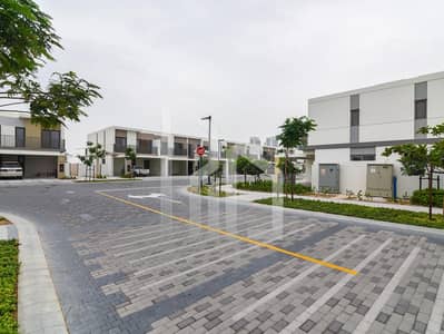 3 Bedroom Villa for Rent in Tilal Al Ghaf, Dubai - Single Row | Vacant Soon | Close to Pool