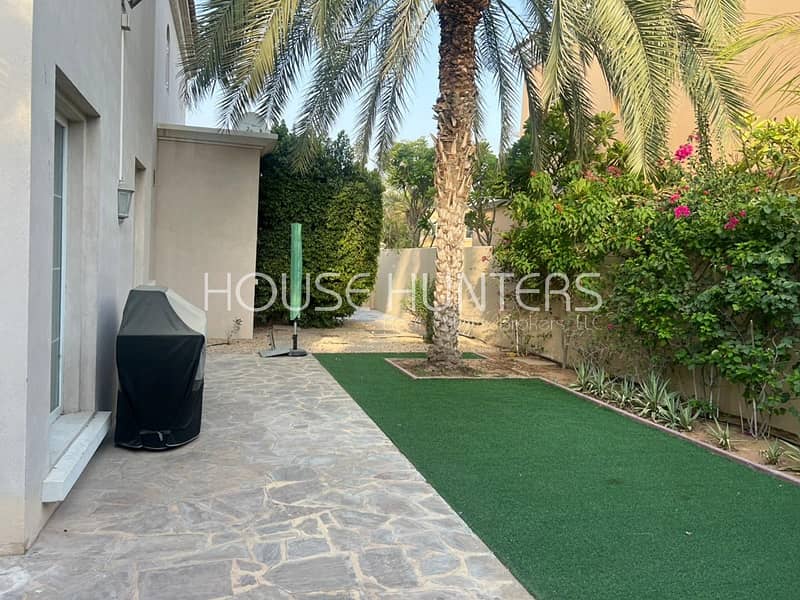 Stunning Property|Close to Community Pool and Park