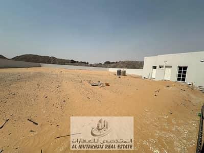 ارض صناعية  للايجار في صناعية الصجعة، الشارقة - photo_5967586475308598977_y. jpg