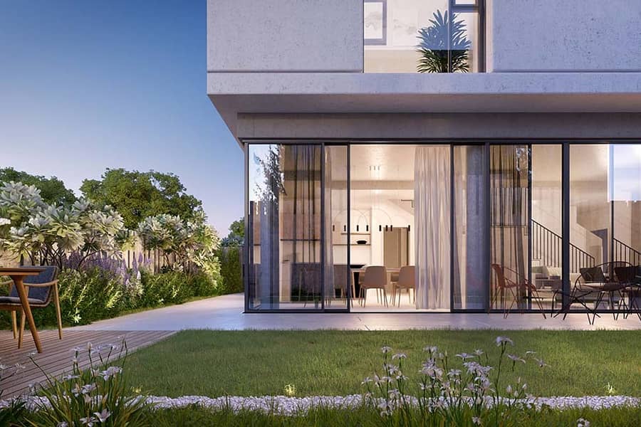 Modern villa with nearby schools & amenities Modern villa with nearby schools & amenities