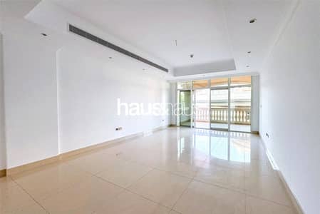 2 Bedroom Flat for Sale in Palm Jumeirah, Dubai - Large Floorplan | 5 Amenities | Prime Location