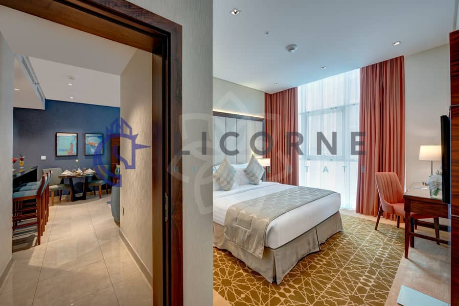 1+BC+&+Living+Room+-+City. jpg