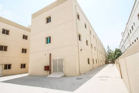 艾尔朱尔夫， 阿治曼 员工宿舍待租 - Why Professional Locators is Essential to Find Labour Camp for Rent in Dubai. jpeg