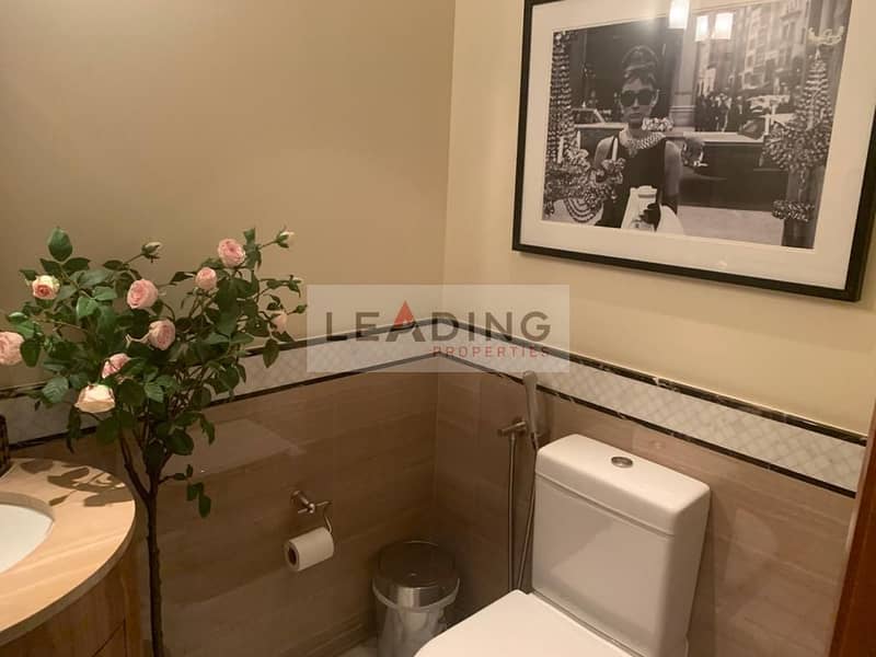 9 Guest Toilet. jpg