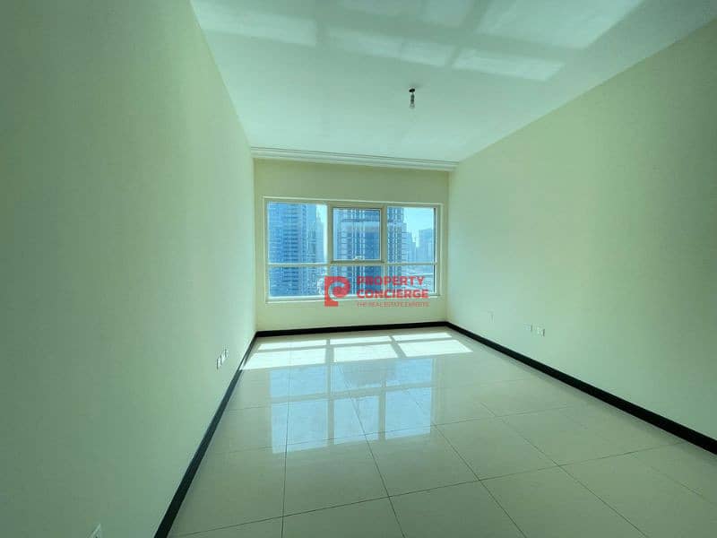 Close to Metro I Spacious Unit | Balcony Close to Metro I Spacious Unit | Balcony