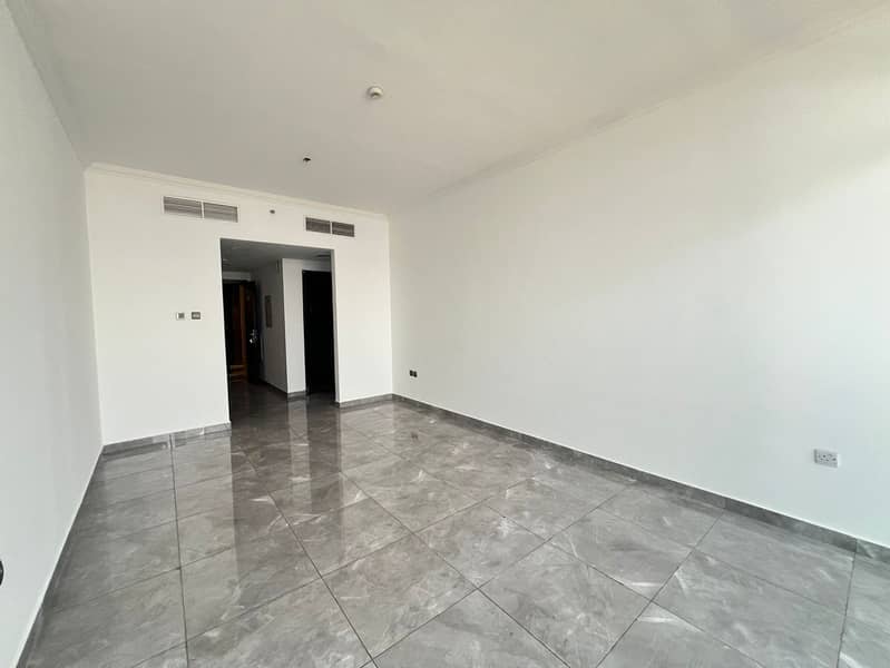 15 cd864afd-3bf2-4e00-b6b5-1fdd36705453. jpg