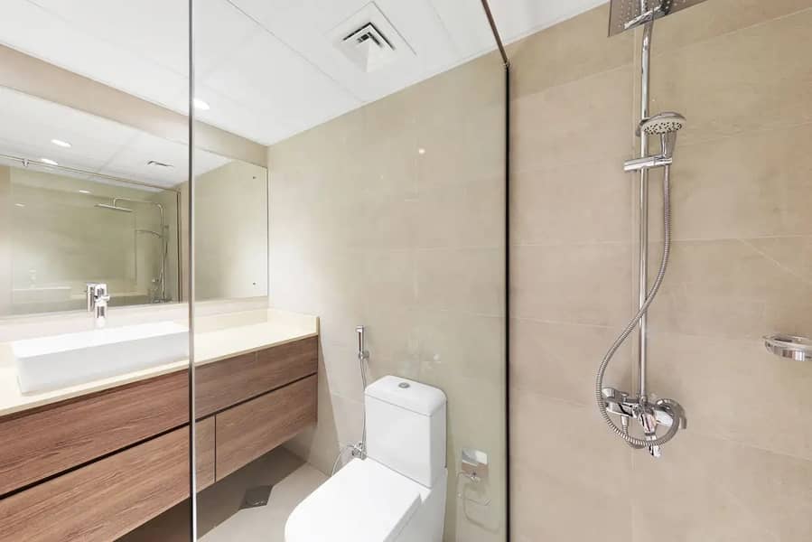 7 BATHROOM 2. jpg