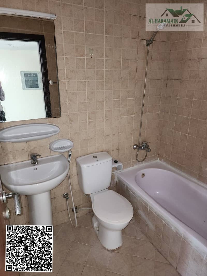 9 bfb72998-0fa5-4fbf-aa12-b3d20f28330c. jpg