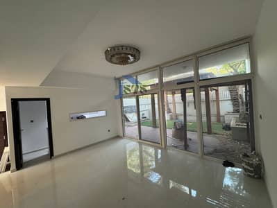 4 Bedroom Villa for Rent in DAMAC Hills 2 (Akoya by DAMAC), Dubai - fc93fd88-3c77-4047-9f72-7b40e52f0bbd. jpg
