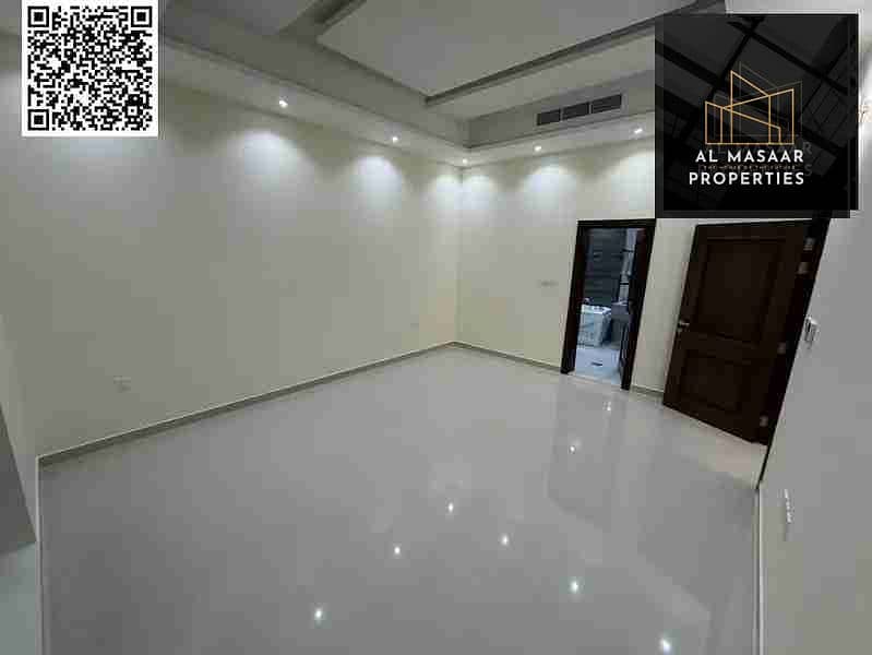 8 1000050625. webp