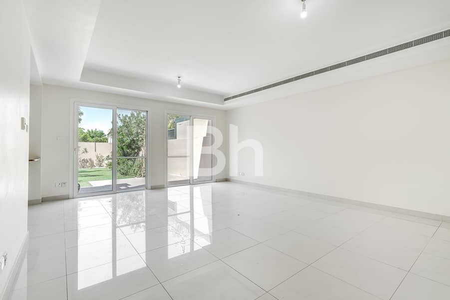 Fully Upgraded | Lake View | Opposite Pool & Park Fully Upgraded | Lake View | Opposite Pool & Park