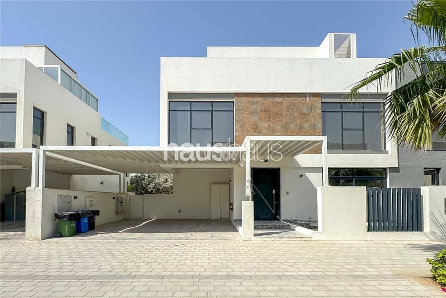 位于朱美拉高尔夫庄园,朱美拉豪华酒店 4 卧室的别墅 450000 AED - 12013870 位于朱美拉高尔夫庄园,朱美拉豪华酒店 4 卧室的别墅 450000 AED - 12013870