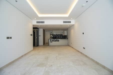 4 Bedroom Townhouse for Sale in Business Bay, Dubai - Triplex | Massive Living Area | Private Lift