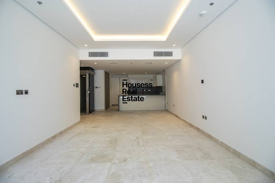 Triplex | Massive Living Area | Private Lift