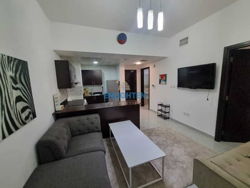 1BHK | VACANT ON TRANSFER | FURNISHED | BRIGHT UNIT