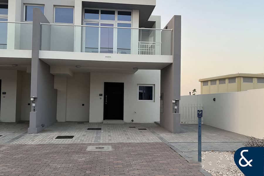 Amargo | 3 Bedroom | Corner Plot | Balcony Amargo | 3 Bedroom | Corner Plot | Balcony