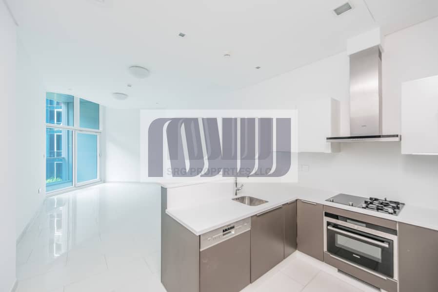 14 Burj AlSalam_607_Kitchen_Lounge. jpg