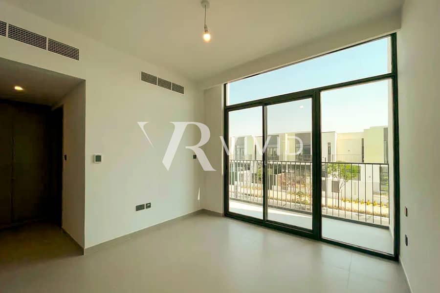 Single Row | Vacant | Across Amenities Single Row | Vacant | Across Amenities
