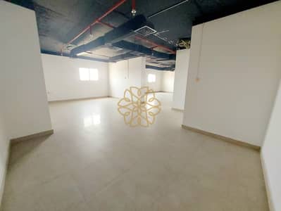مکتب  للايجار في شارع الوحدة، الشارقة - 20250621_105938. jpg