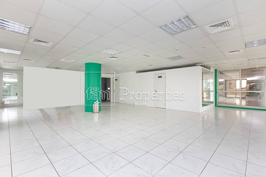 Bright & Spacious Fitted Office Close to Metro