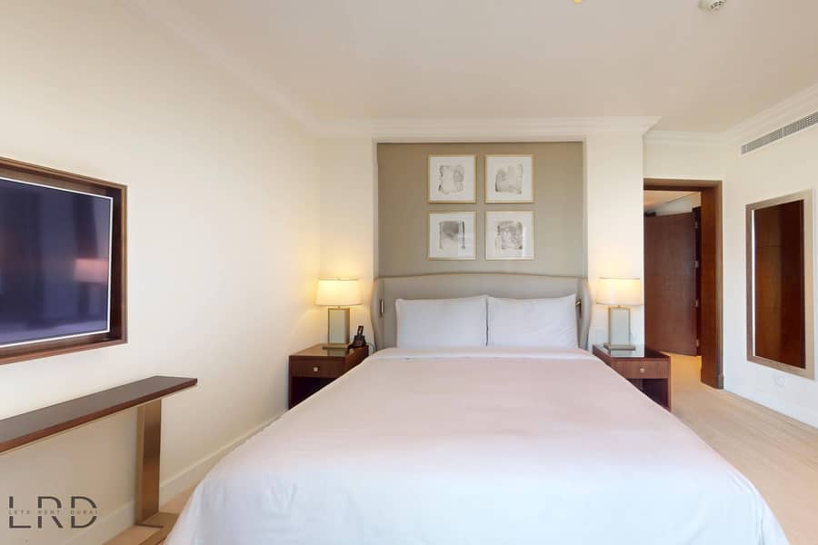 4 LRD-VACATION-HOMES-Address-Fountain-Views-Tower-1-06232025_102216. jpg