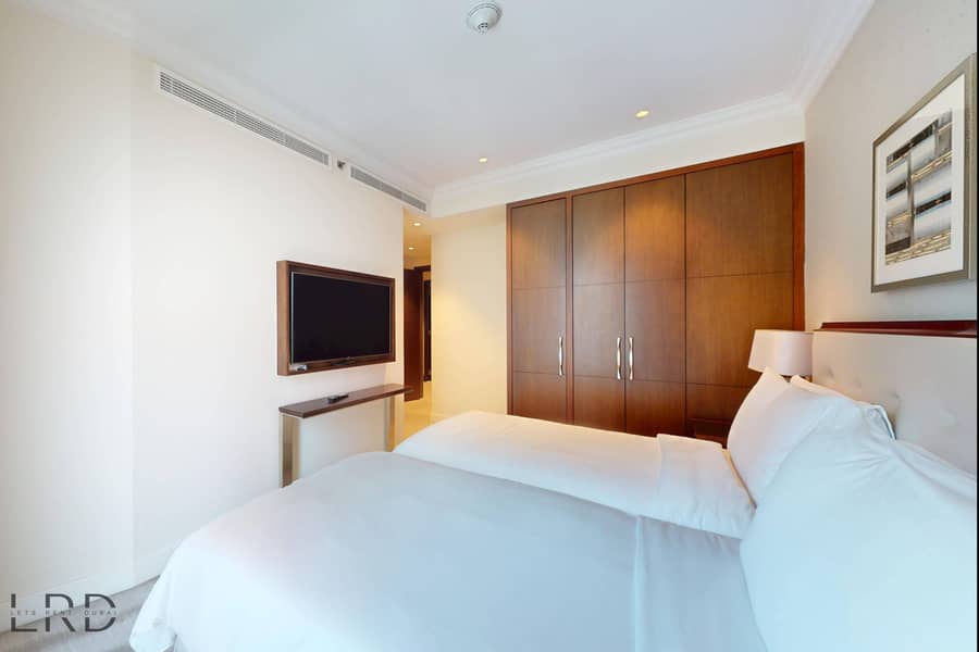 12 LRD-VACATION-HOMES-Address-Fountain-Views-Tower-1-06232025_095247. jpg