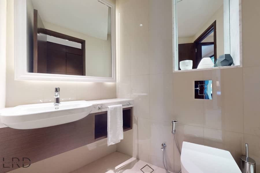 20 LRD-VACATION-HOMES-Address-Fountain-Views-Tower-1-06232025_102826. jpg