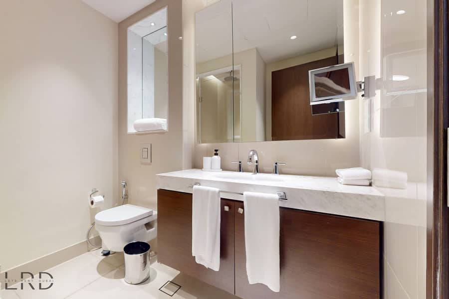 21 LRD-VACATION-HOMES-Address-Fountain-Views-Tower-1-06232025_102900. jpg